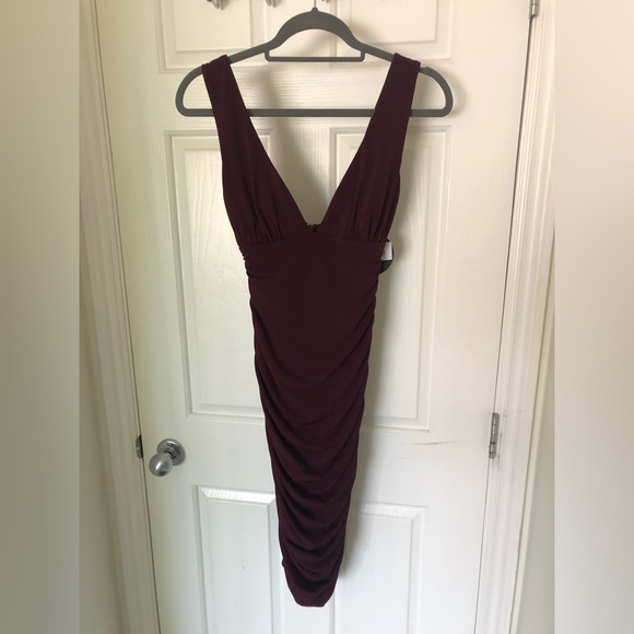Nookie Jolie Plunge Midi Dress in Wine NWT - Picture 5 of 9